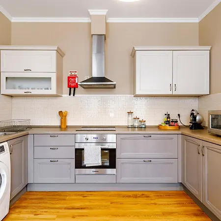 Ladomar Matriz Apartamento *